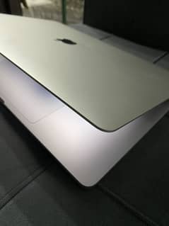 MacBook