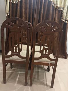 dining table with 4 chairs wooden made