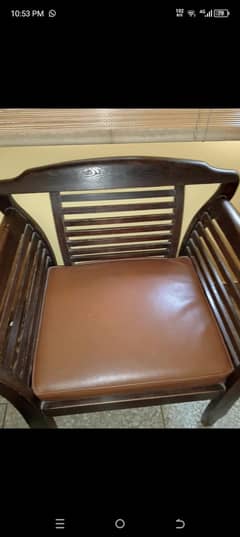 1 double sitter and 2 single sitter sofa