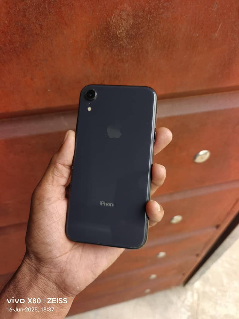 iphone xr dual sim pta approved exchange possible 1