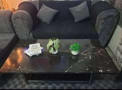 Jet black table