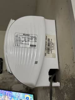 Gree 1 ton AC non repaired