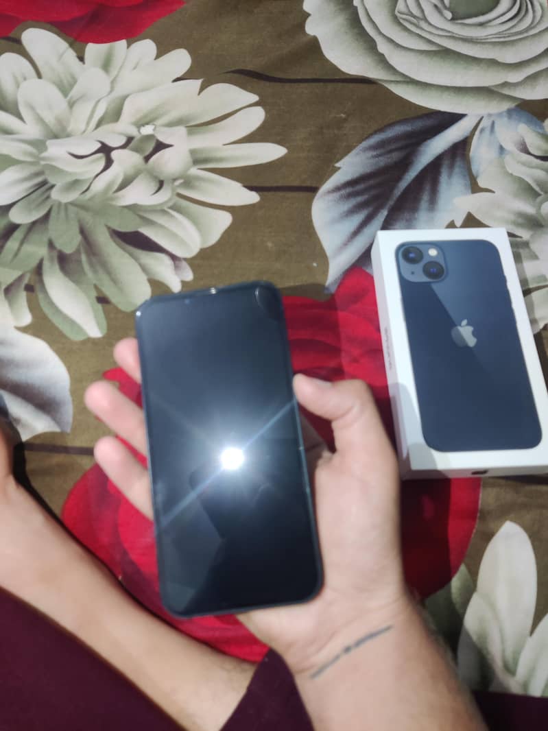 I phone 13 just box open 1 year apple waranty ok just 3 days use 10/10 5