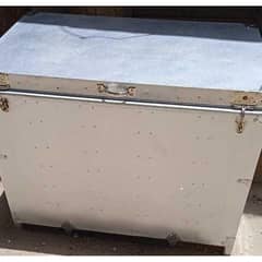 Steel trunk paiti