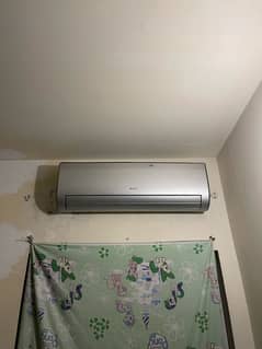 Gree 1.5 Ton Split AC (Non-Inverter) – Good Condition