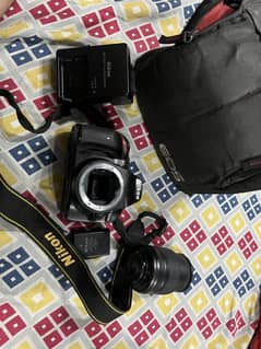 NikonD3200 slightly used with all accessories