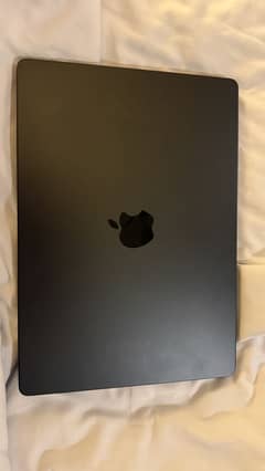 Macbook pro M3 pro 14inch Space black color
