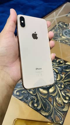 iPhone xs max 64gb pta approved