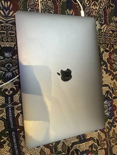 Macbook Pro 2017 | 13 Inches