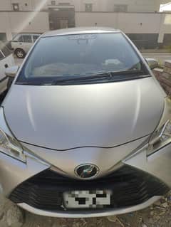 Toyota Vitz 1.0 F safety Edition III