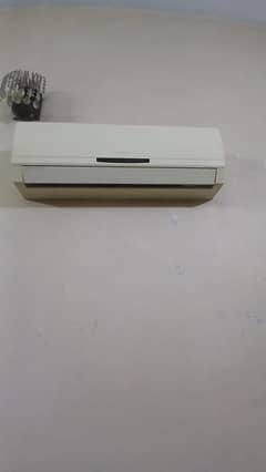 gree split ac 1 ton