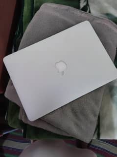 MacBook