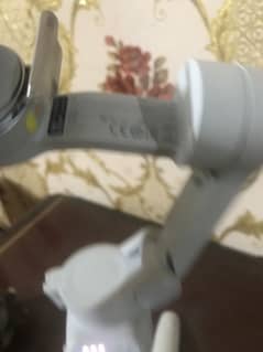 DJI