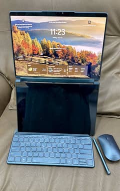 LENOVO YOGA BOOK 9i 13.3 inch 2.8k DUAL DISPLAY 32gb 1tb NEW BOX OPEND
