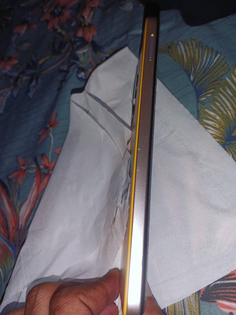 tecno spark 10 condition10/10 look like new 2