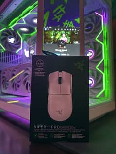 Razer Viper V3 Pro White Box Packed