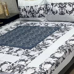 3 pcs of bed sheets
