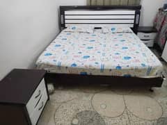Bed Set with Dressing Table — Excellent Condition!