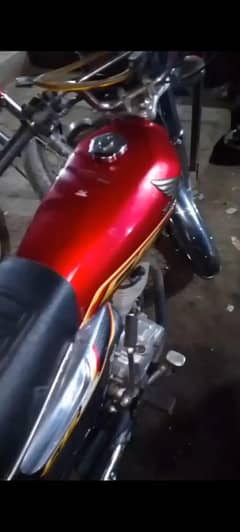 Honda 125s self start special edition Karachi number
