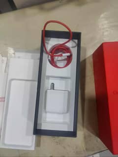one plus 9 pro 24/256gb with box and original chger PTA approved life