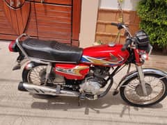 Honda 125 model 2020 Karachi number first owner all ok