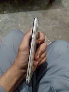 03044453195