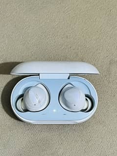 Samsung air buds AKG original