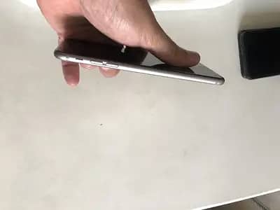 Apple iPhone 6S Plus 2