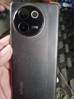 Vivo V30e 8+8/256