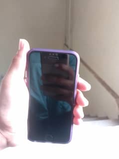 iphone sc red color factory unlocked 10/10