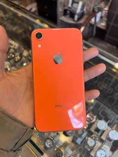 iphone XR 64 GB