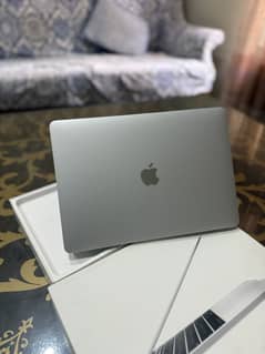 MacBook