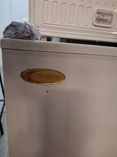 Waves Deep freezer