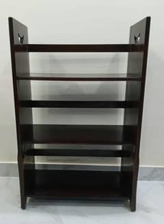 BOOK / DECORATION PIECE RACK