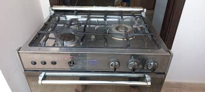 Fischer Branded 3 Burner Cooking Range