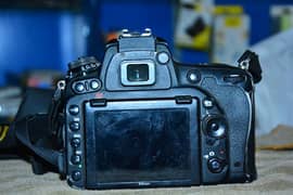 NIKON