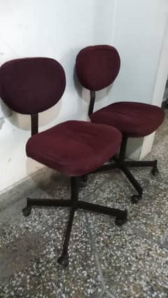 2 Revolving Chairs