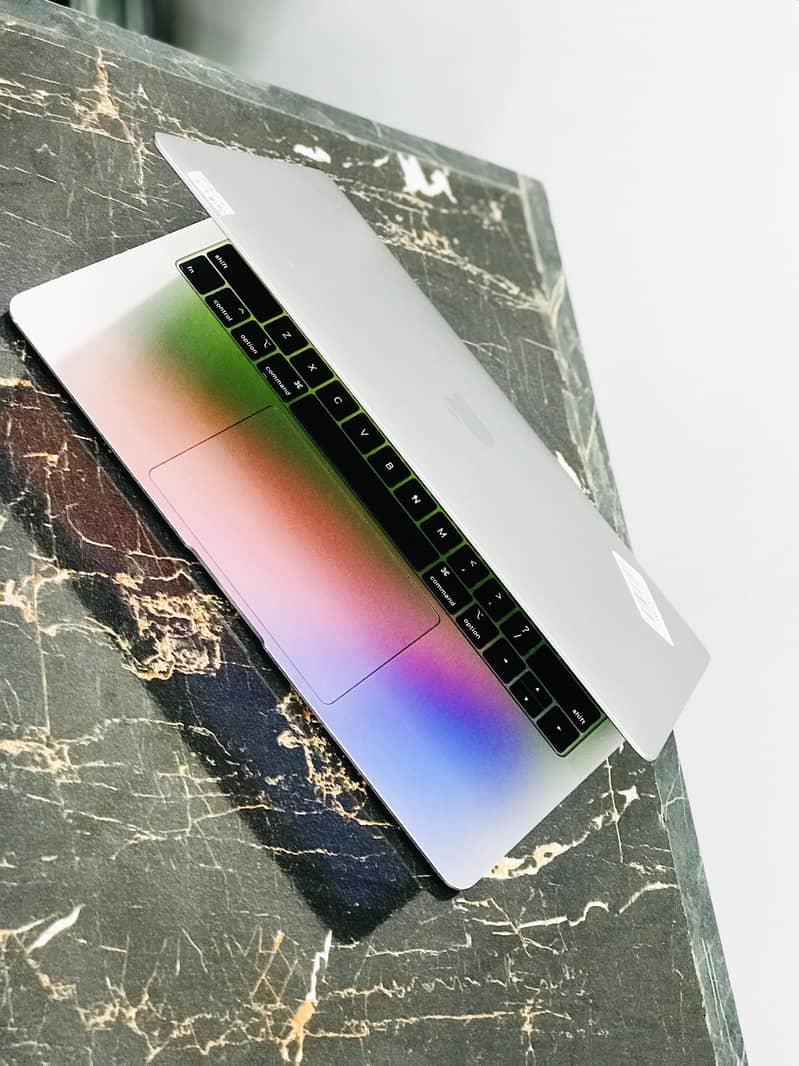 Apple macbook pro 2019 core i9 2