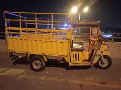 yellow colour rickshaw tezraftar my contact number 03490921035