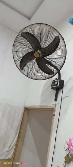 bracket fan