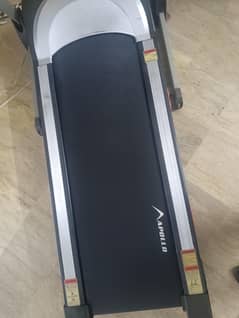 Treadmill / exercise machine / incline machine / incline treadmill