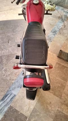 Honda 125 self start 2022 model 9 month me lia .