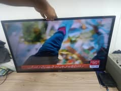 LED 32"