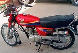 Honda 125 Model 2009 For Sale CALL "03487390292)