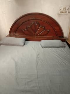 bed ur Almari