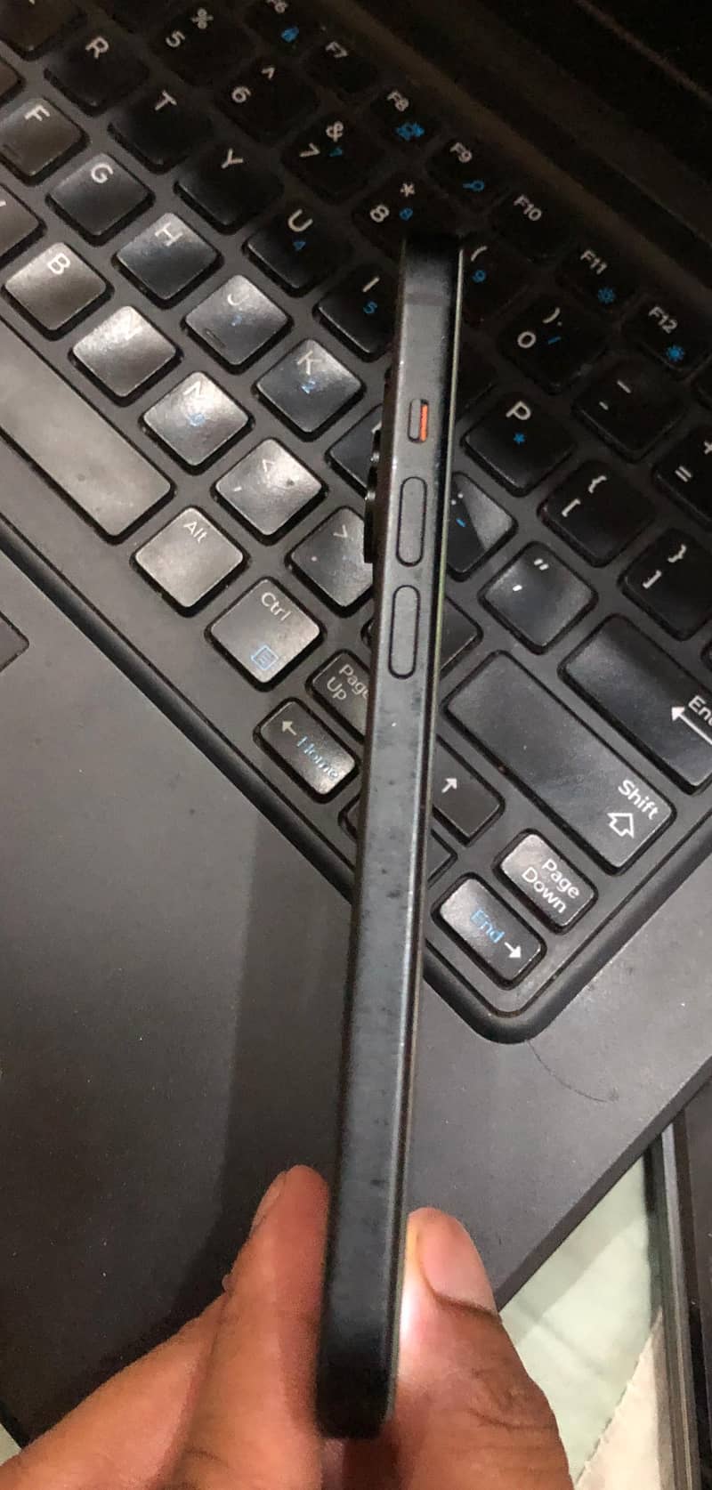 Scratchless I phone 15 in good condition 3