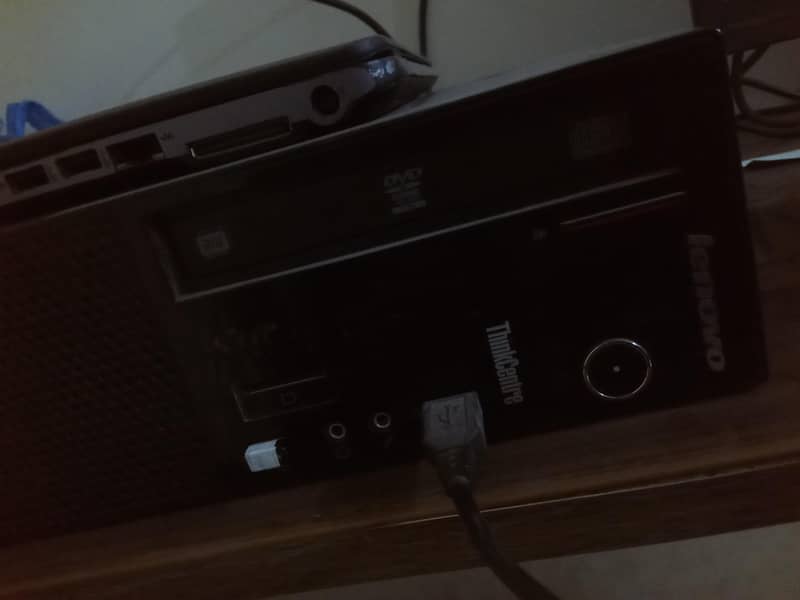 CPU+LCD+wireless keyboard and mouse 3