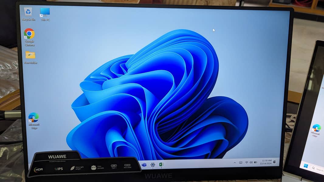 Portable Monitor 16 Inch 120Hz 1200P - WUAWE 14