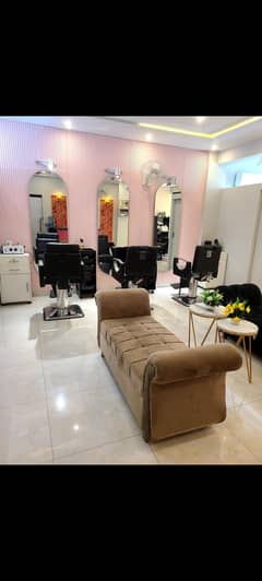 Ladies Salon for sale in prime location