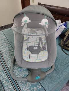 mastela baby swing  in Brand New condition